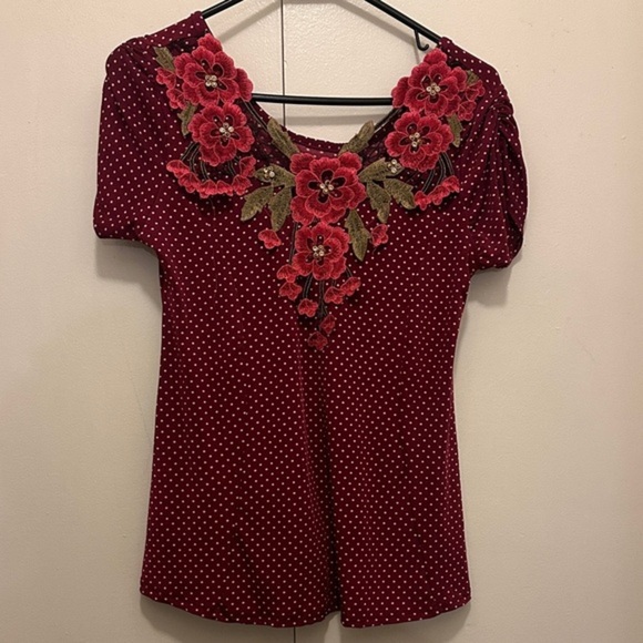 Tops - Chic Burgundy Floral Women's Blouse